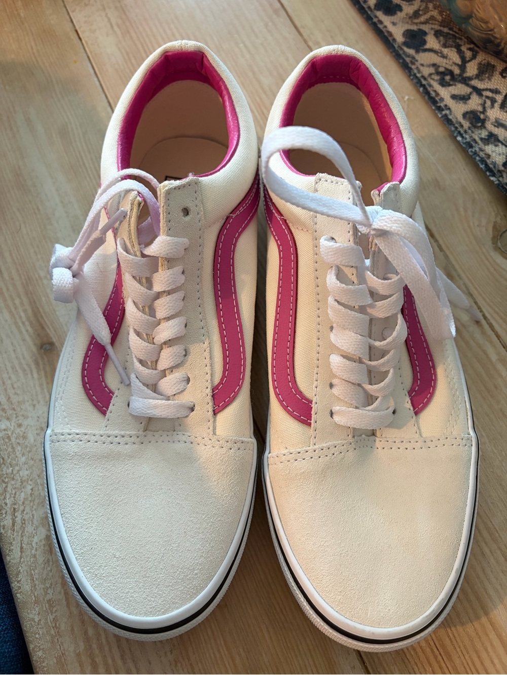 VANS Old Skool Cream Sneakers with Pink Accent Stripe